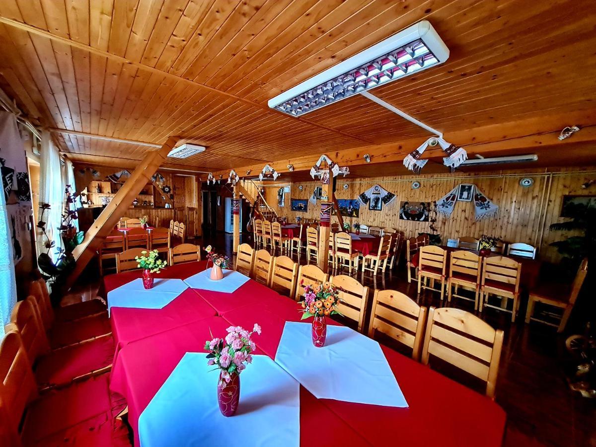 Pensiunea Sanziana Hotel Oradea Ngoại thất bức ảnh