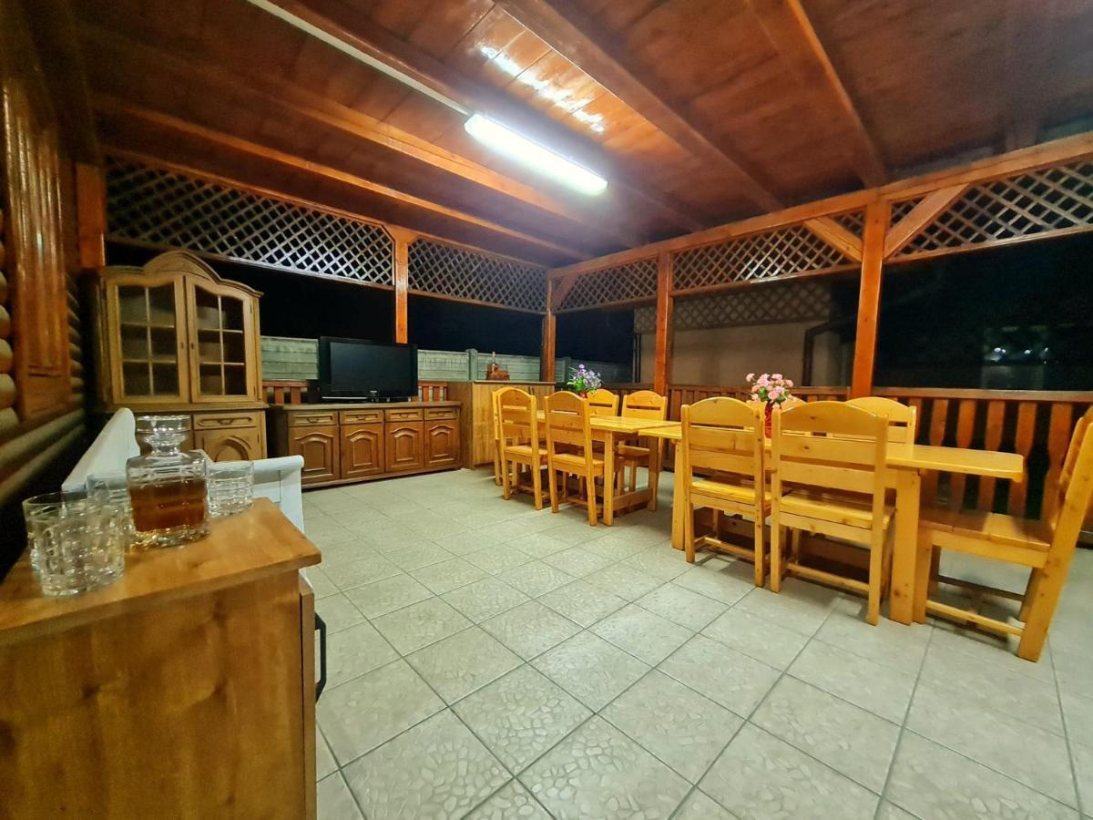 Pensiunea Sanziana Hotel Oradea Ngoại thất bức ảnh