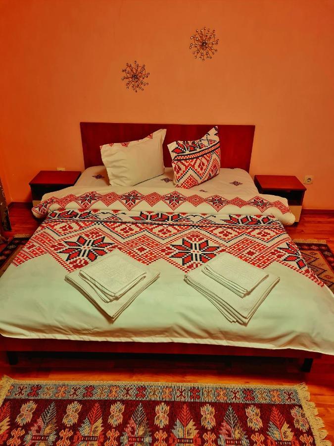 Pensiunea Sanziana Hotel Oradea Ngoại thất bức ảnh